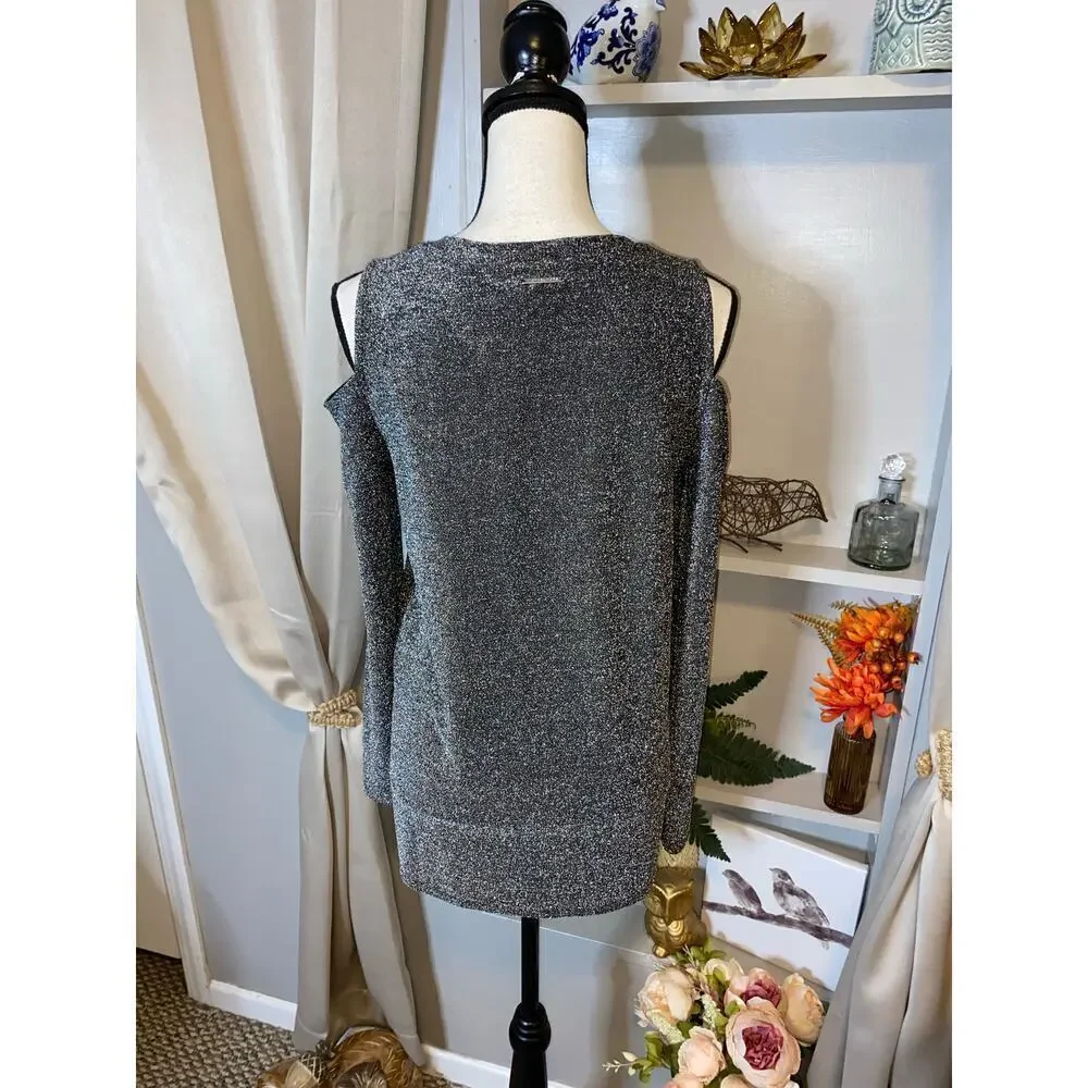 NWT Michael Kors size Medium $98 Black Silver Open Shoulder Blouse with Stretch